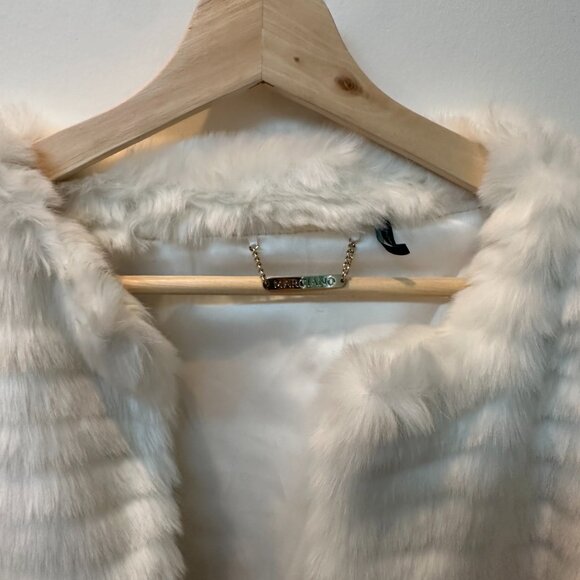 Marciano Faux Fur Jacket Never Warn Tags On - Picture 2 of 4